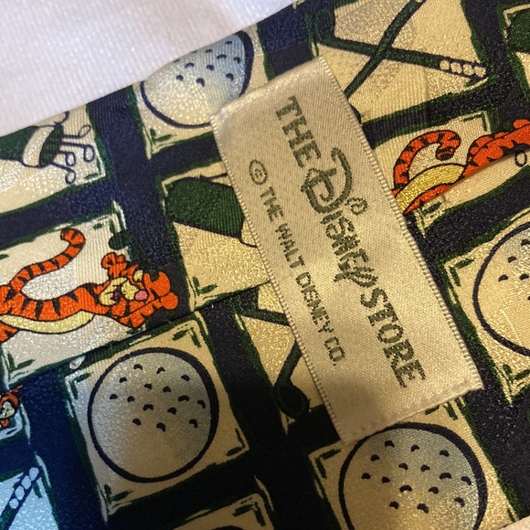 Disney Pooh and Tigger ties - Picture 4 of 6